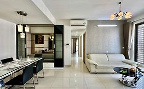 Innside Apartment - Rivergate Residence, Free Gym And Pool
